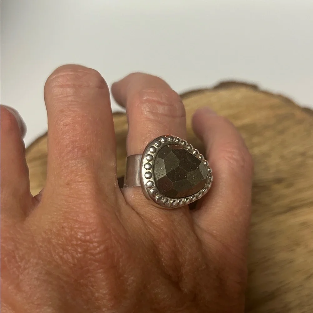 Silpada Sterling Silver Pyrite Fantasy Ring in size 6- RETIRED